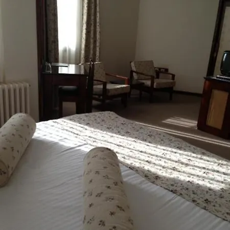 伊利而达卡兹达格拉利酒店